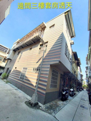 近鳳山商工三面臨路三平車邊間透天三樓｜高雄市鳳山區文衡路
