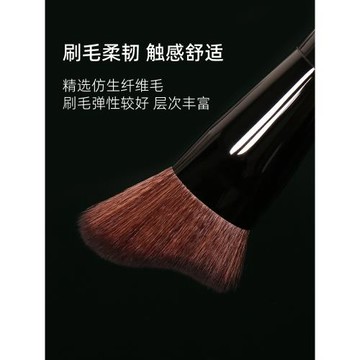 逆齡M67沙發修容刷波浪形貼合臉部輪廓側臉斜角陰影刷新手修容刷