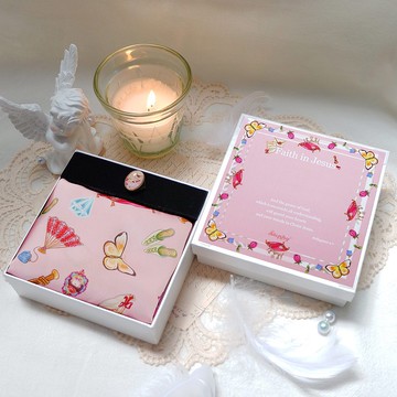 【喜樂祝福禮物】 賜下平安 ~  絲巾及絲巾扣禮盒套裝