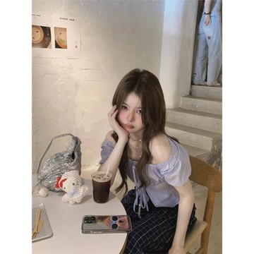 HuaHua 花花 法式獨特一字肩條紋系帶小衫女夏季甜辣氣質藍色上衣