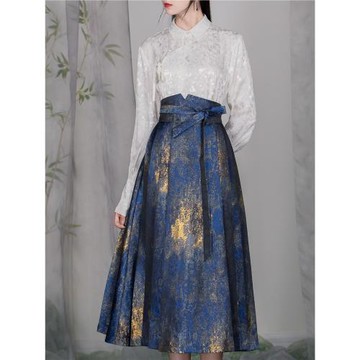 意言國風漢服半身裙中長款秋冬新中式通勤改良鎏金馬面裙明制日常