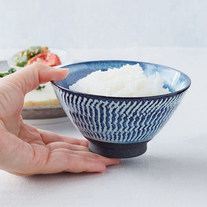 お茶碗 12cm 波彫窯変ブルー お茶碗 おしゃれ 和食器 茶碗 茶わん ご飯茶碗 飯碗 食器 ライスボウル ボウル 鉢 和柄 柄物 小鉢 中鉢 ネイビー ブルー 青 モダン 通販 Lineポイント最大get Lineショッピング