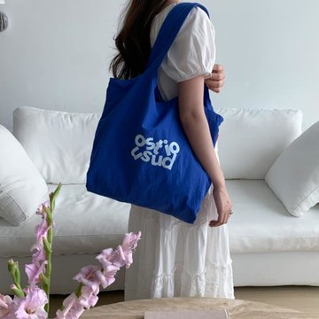 新品ins字母印花尼龍布包手腕有魔術貼韓系大容量小清新單肩包