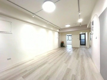 崇光國小雙商圈三房附機上車位屋況超美｜台中市大里區西榮路