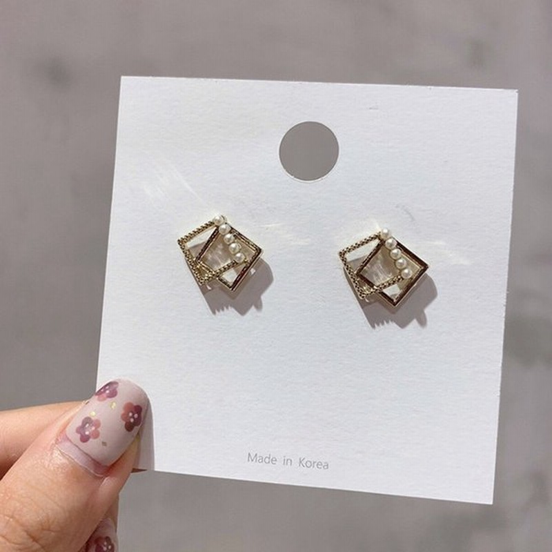 ピアス スタッドピアス スクエア 四角 パール風 おしゃれ シンプル レディース 女性 アクセサリー おでかけ プレゼント 通販 Lineポイント最大0 5 Get Lineショッピング
