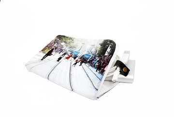 Light Rail---行動電源。硬碟保護套(附1個皮革集線夾)