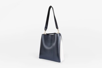 Two-Tone Tote 素皮革拼色手提包 側背包 黑色x米白色