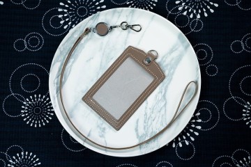 現貨 灰色直式證件套(伸縮拉環),卡套,悠遊卡,證件卡套