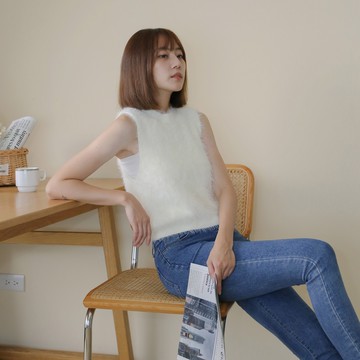 【Our Studio】冬季唯美水貂毛短版無袖上衣 乳白色 灰藍色 黑色(現貨)