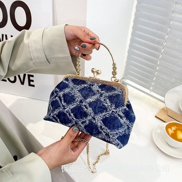 國風包包女新款搭配旗袍的包包手提夾口包斜挎包媽媽包