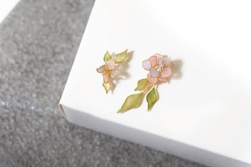 耳針x耳夾水晶花_拾花(粉紫)_光點飾品