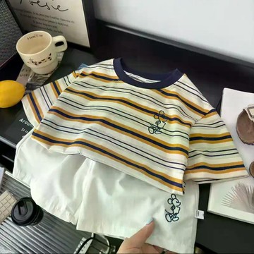 男童夏裝套裝新款兒童條紋短袖夏日衣服寶寶男孩時尚套頭刺繡 休閒兩件套 上衣短褲套裝 兒童套裝 韓版 中小童