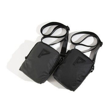 【免運/可開票】台灣公司 日系時尚包 側背包 肩背包 男士包 胸包 郵差包  日系潮流男女肩背包休閑豎款小挎包百搭個性簡約工裝包側肩手機包