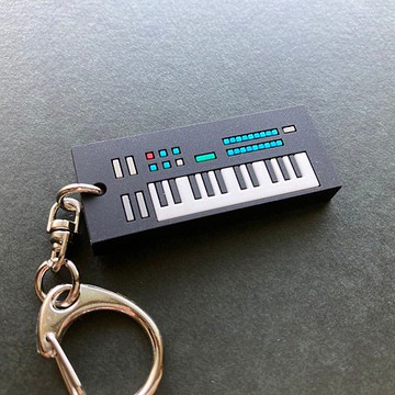 [鑰匙扣] 合成橡膠鑰匙扣 01 FM SYNTHESIZER