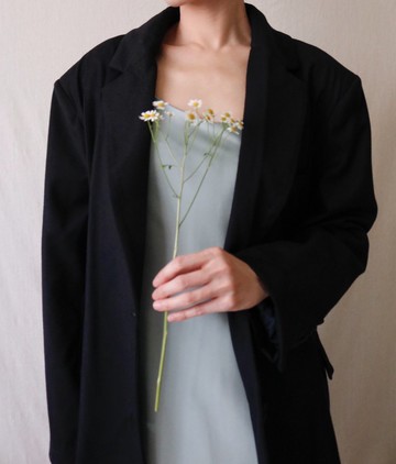 緞面斜裁細肩貼身晚宴禮服輕婚紗【輕婚紗】