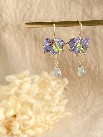 花畑 | 繡球 | 坦桑石 海藍寶 橄欖石 || 14KGF注金 小雨滴 耳環