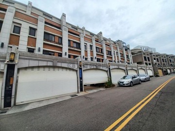 新光田向上院區｜臨路別墅前院停車｜多間可選｜台中市沙鹿區自強路