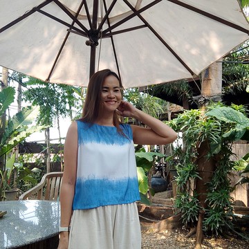 Sophia 無袖短款上衣