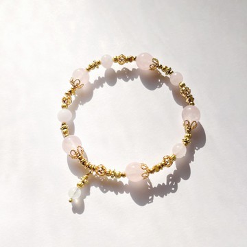 粉色夢境 / 粉晶 月光石 黃銅 手鍊 愛情 好人緣 安撫情緒 過年