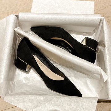 粗跟單鞋女2024年新款絨面法式尖頭氣質中跟職業工作黑色高跟鞋