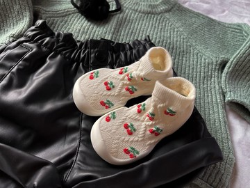 韓國 Ggomoosin 學步襪鞋 -   酸甜櫻桃