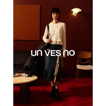 【手繪印花】Unvesno(UN) 古典寬松圓領長袖T恤&蕾絲袖印花女款