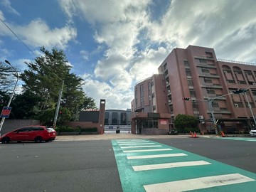家樂福溫馨樓中樓~近光明國小學區｜新竹縣竹北市光明九路