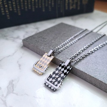 【絕版出清品】格紋II。中性個性菱格紋白鋼墬飾 墬鍊