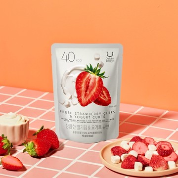 DELIGHT PROJECT Fresh Strawberry Chips & Yogurt Cubes 10g