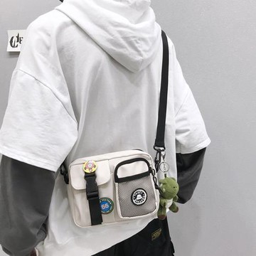 包包男士小挎包輕便休閑ins潮牌斜挎包男單肩包運動款斜肩手機包