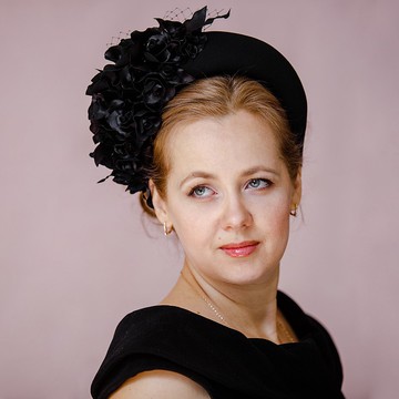 黑色婚禮迷人頭帶。黑色婚禮迷人帽。串珠頭帶