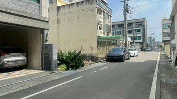梧棲臨路雙車透天｜台中市梧棲區中正路