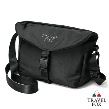 【TRAVEL FOX 旅狐】極簡休閒單肩郵差包/側背包/單肩包 (TB832-01 黑色)