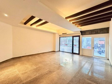 河堤社區/新莊國小/臨路六米面寬1-3樓金店面｜高雄市左營區天祥二路