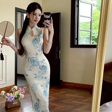 【臧女皇】隔日到特價新款S-L 新中式國風無袖洋裝性感露肩掛脖印花緊身旗袍裙日常可穿禮服 年會聚會派對約會patty裝扮