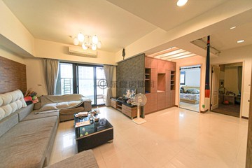 超便宜ㄟ【戀戀愛情海】邊間三房平車｜高雄市左營區海明街