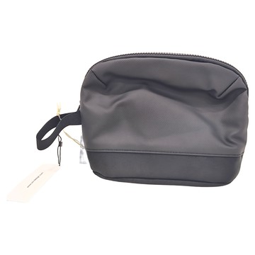 XDDESIGN 環保盥洗包 ECO FLEX 再生聚酯纖維、聚氨酯  21 x 17 x 9.5cm  黑色