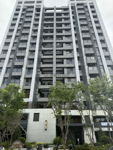 東區新核心 | 泓瑞拉拉漾 |高樓景觀2房平車｜台中市東區東英三街