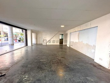 近五福民生黃金地段｜三角窗金店面｜高雄市新興區仁愛二街
