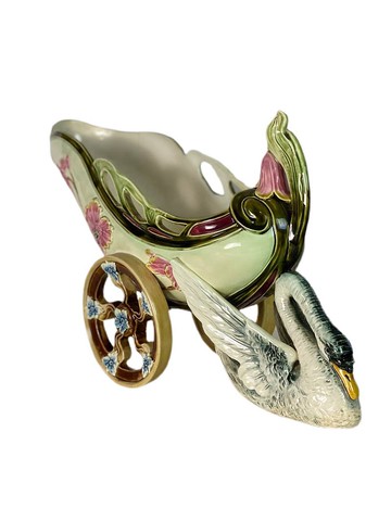 來自 Eichwald 的古董花瓶 |  19 世紀艾希瓦爾德陶瓷奧地利花瓶1