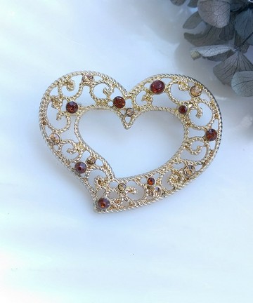 Vintage Jewelry 西洋古董飾品 浪漫 簍空愛心 別針