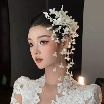 ⭐全場免運⭐ 新娘頭飾 皇冠 新娘頭飾新款超仙森系簡約米白色鈴蘭花髮夾結婚婚禮造型花朵髮飾