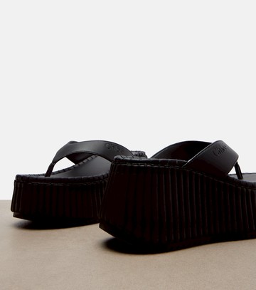 Chloé Nama leather platform thong sandals
