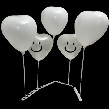 Yamiley 愛心摺疊桌飄 笑臉 輕巧方便收納 增添居家生活趣味  透明  188g  1入