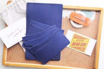 對摺6咭位咭套 好好縫 皮革DIY材料包 免費壓字 卡片套 禮物 咭套