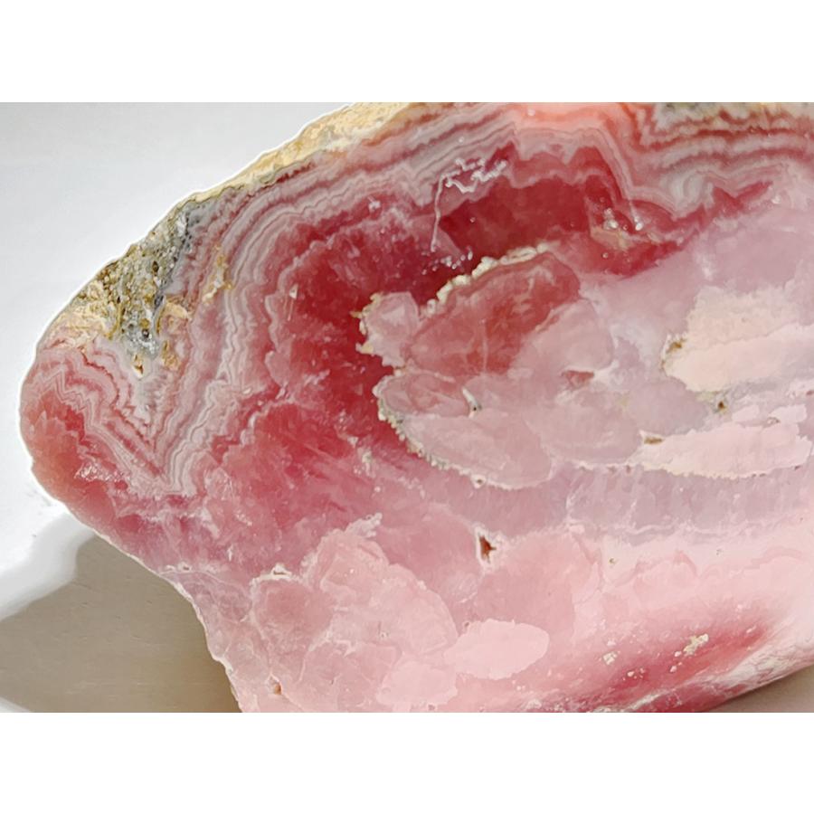 アルゼンチン産ロードクロサイト(インカローズ) Rhodochrosite 92x87x71mm 831g 天然石 菱マンガン鉱 パワーストーン ヒーリング 恋愛