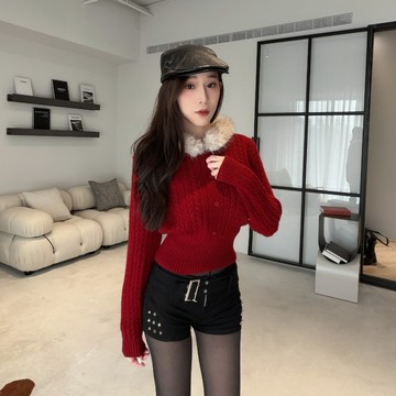 【多金甜辣】DOMISS收腰毛領毛衣-2色(現+預)