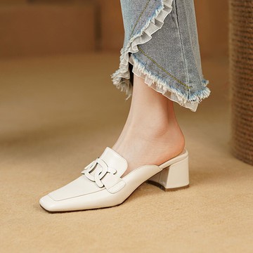 杏色羊皮百搭粗跟包頭半拖鞋女夏新款外穿真皮中跟涼拖單鞋無后跟