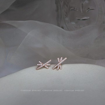 方糖家 通體925純銀鋯石幾何設計耳釘百搭個性創意精致個性耳環1入