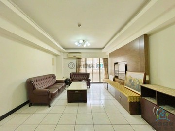 獨賣大華國中旁三房車位/鬧中取靜/屋況佳｜台中市大雅區學府路